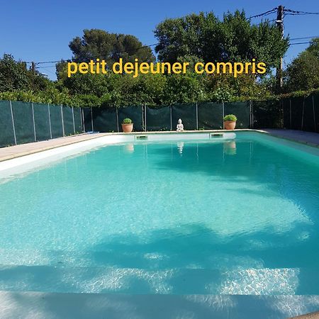 Cap Au Sud Sweet Home Nîmes Buitenkant foto